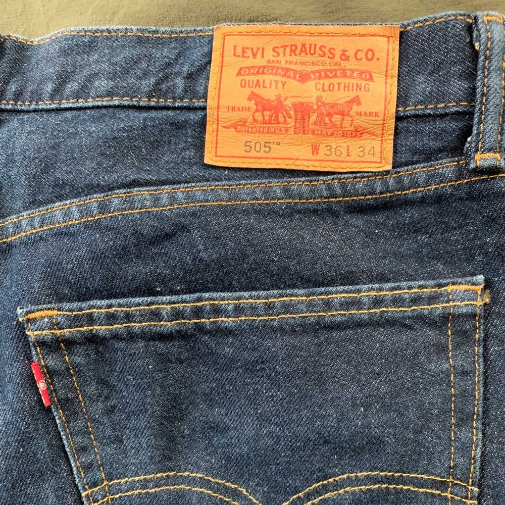 Men’s Levi 505 Blue Jeans 36x34